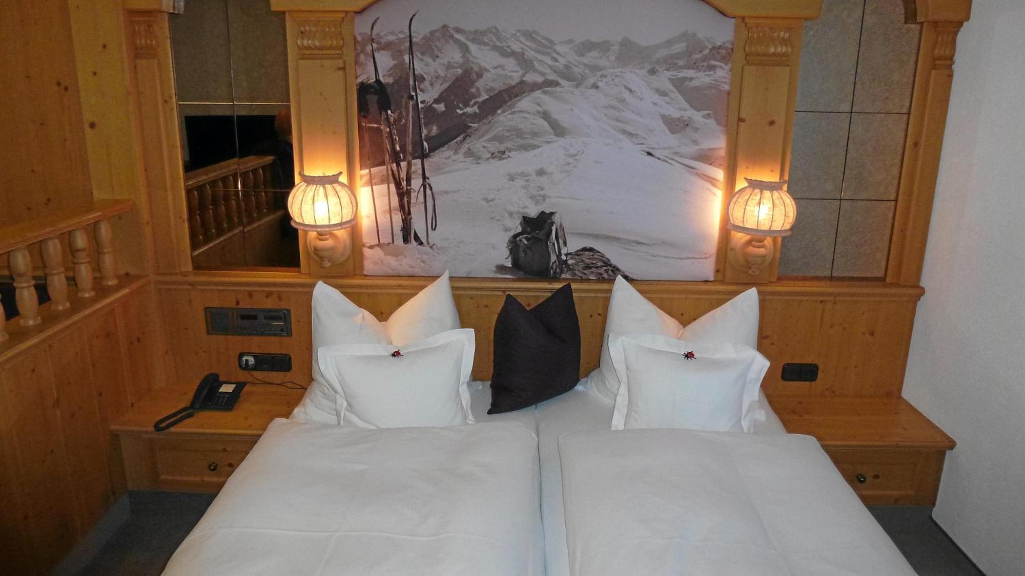 Hotel Almhof ホーホフューゲン エクステリア 写真